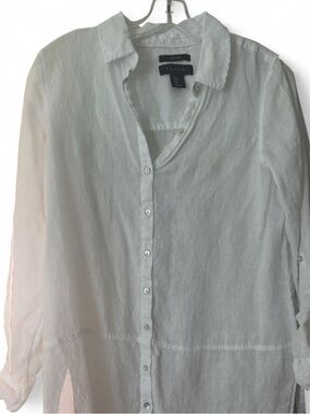 TAHARI Women’s Oversized White 100% Linen Button-Up Shirt
